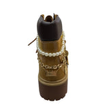 Stivale Timberland wheat con catena decorativa e charm dorati