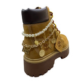 Stivale Timberland wheat con catena decorativa e charm dorati