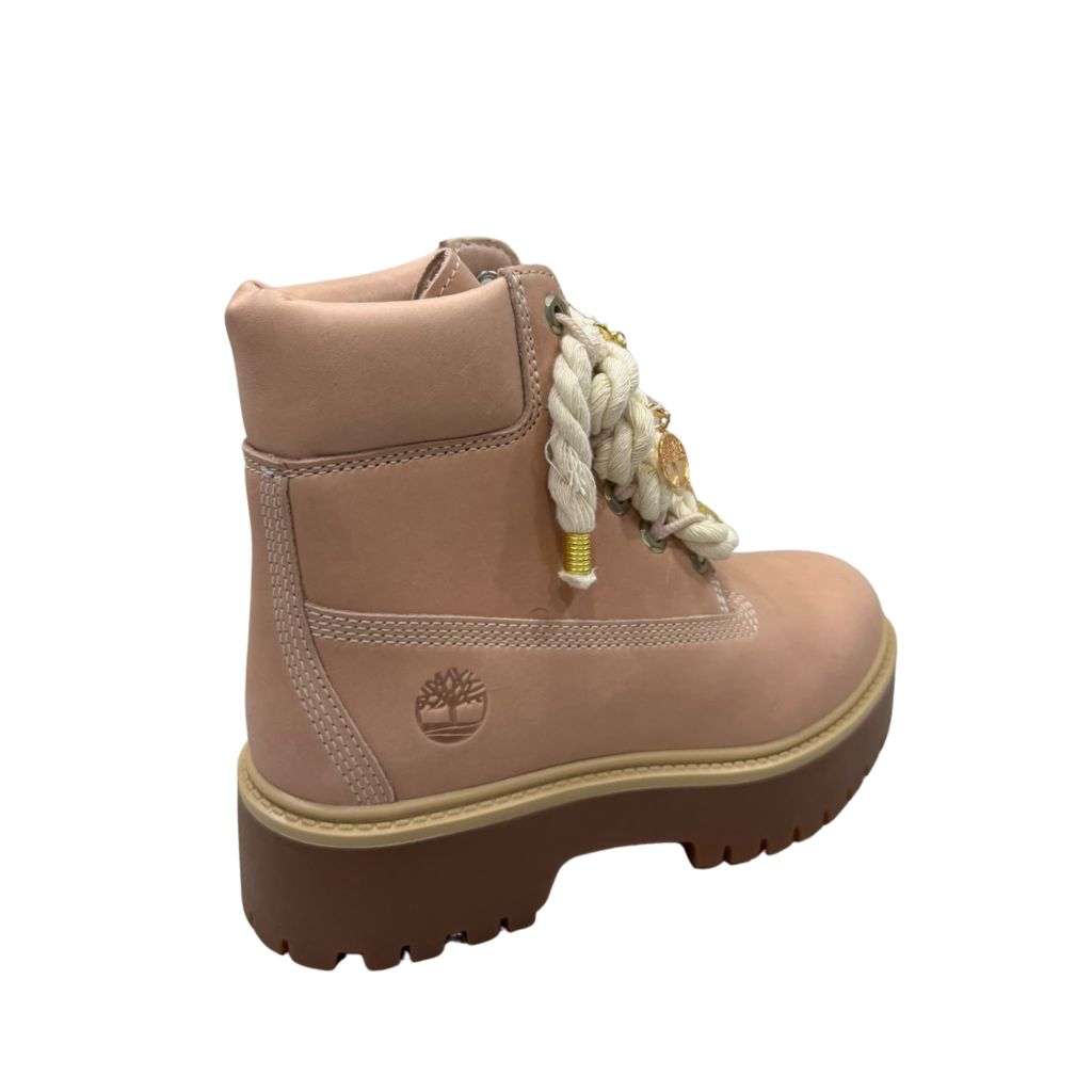 Scarponcino Timberland Stone Street rosa con lacci a corda e charms