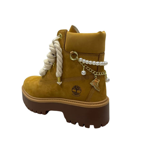 Stivale Timberland wheat con maxi lacci e charm perle