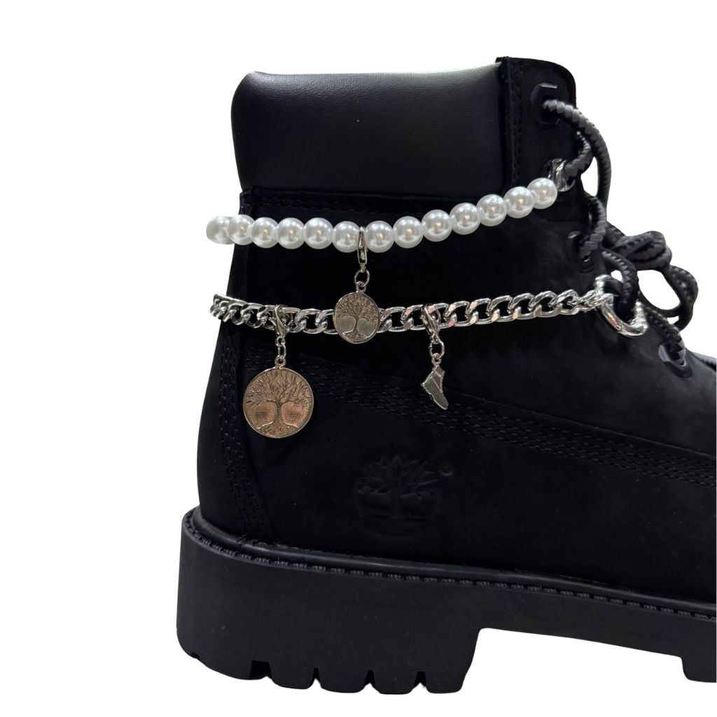 Stivaletto Timberland Premium nero con dettagli a catena e perle