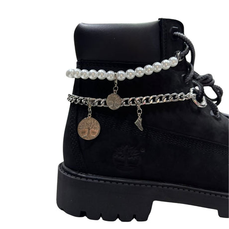 Stivaletto Timberland Premium nero con dettagli a catena e perle