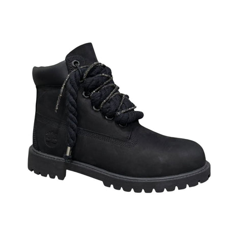 Stivale Timberland in nubuck nero total black con lacci a corda neri con filo glitter.