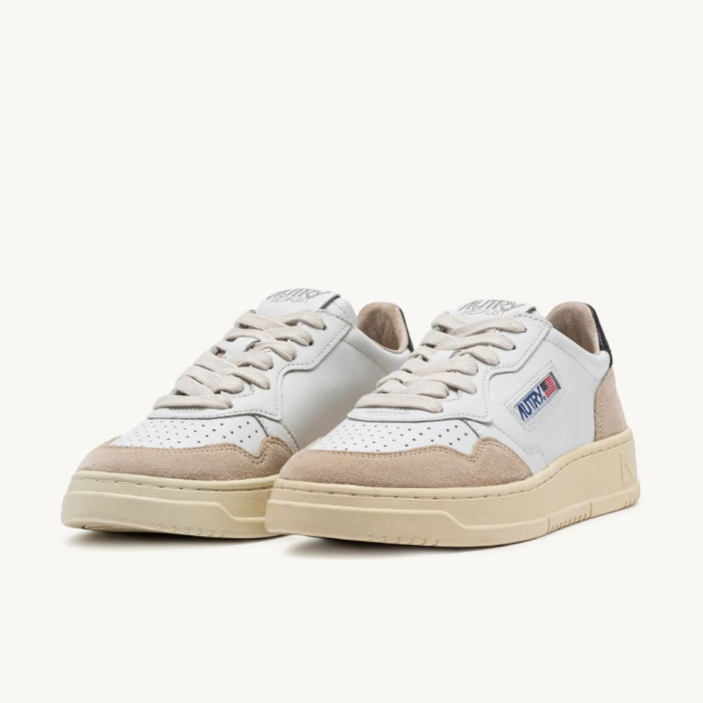 Autry Sneakers Medalist Low In Pelle Bianco e Nero Aulm LS21
