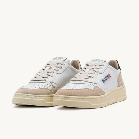 Autry Sneakers Medalist Low In Pelle Bianco e Nero Aulm LS21