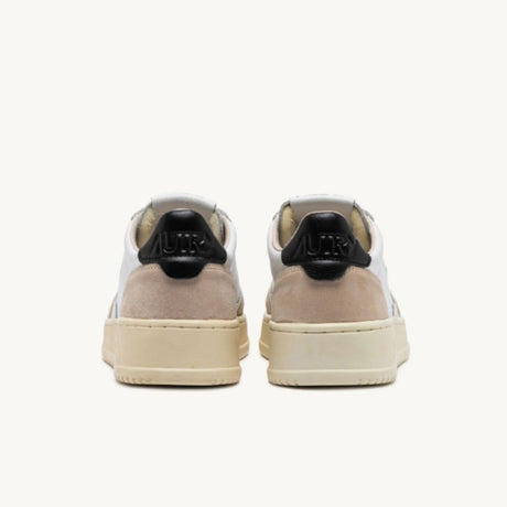 Autry Sneakers Medalist Low In Pelle Bianco e Nero Aulm LS21