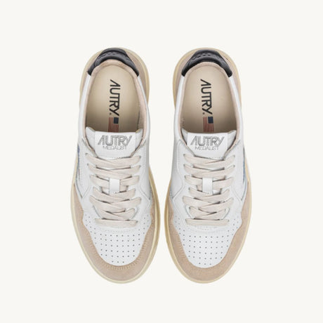 Autry Sneakers Medalist Low In Pelle Bianco e Nero Aulm LS21