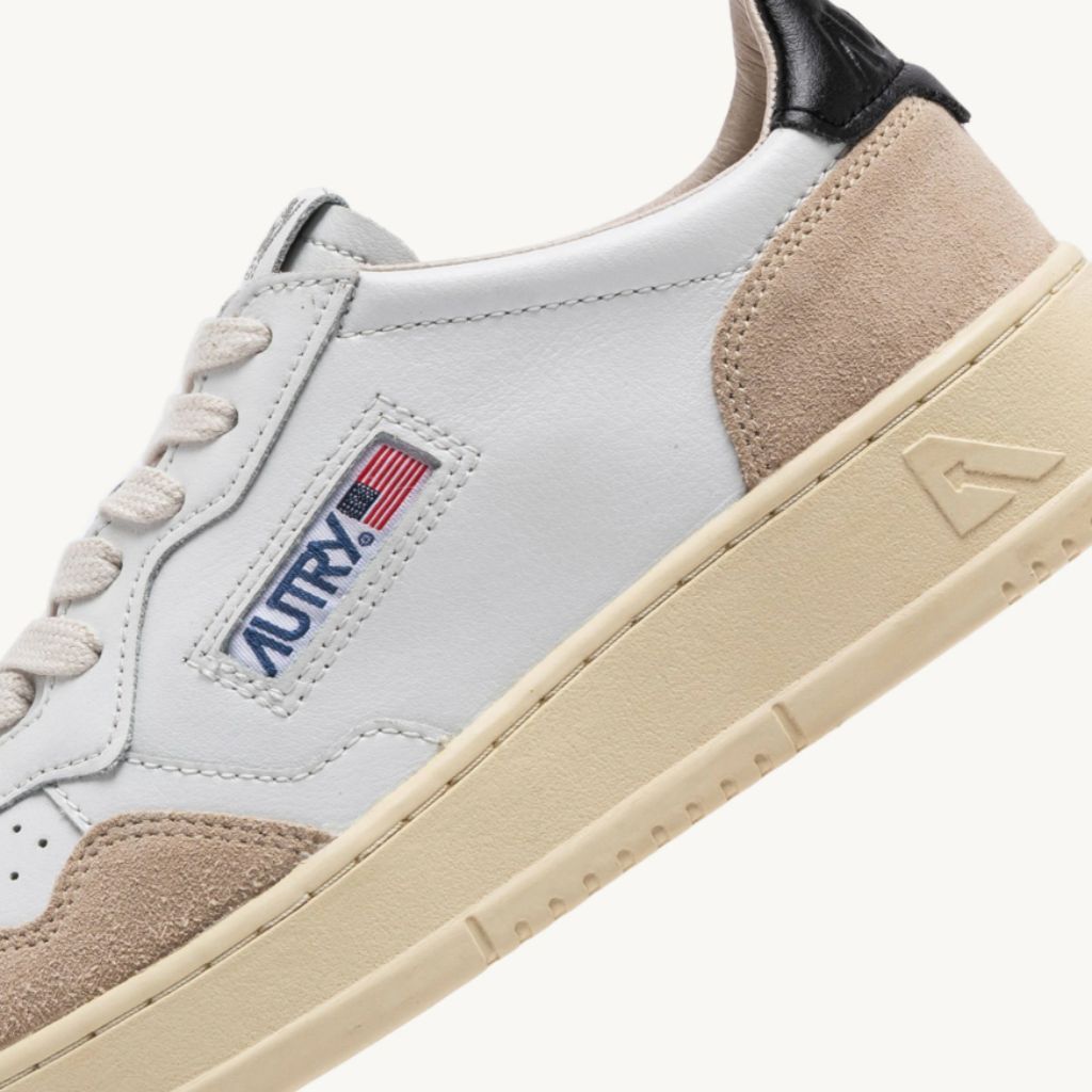 Autry Sneakers Medalist Low In Pelle Bianco e Nero Aulm LS21