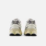 New Balance 9060 Sea Salt Castlerock (GS) GC9060GA