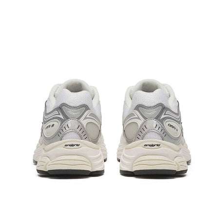 Saucony Progrid Omni 9 White Silver S70832 6