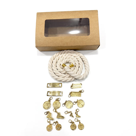 Kit Corda e Charms Oro con la sua confezione
