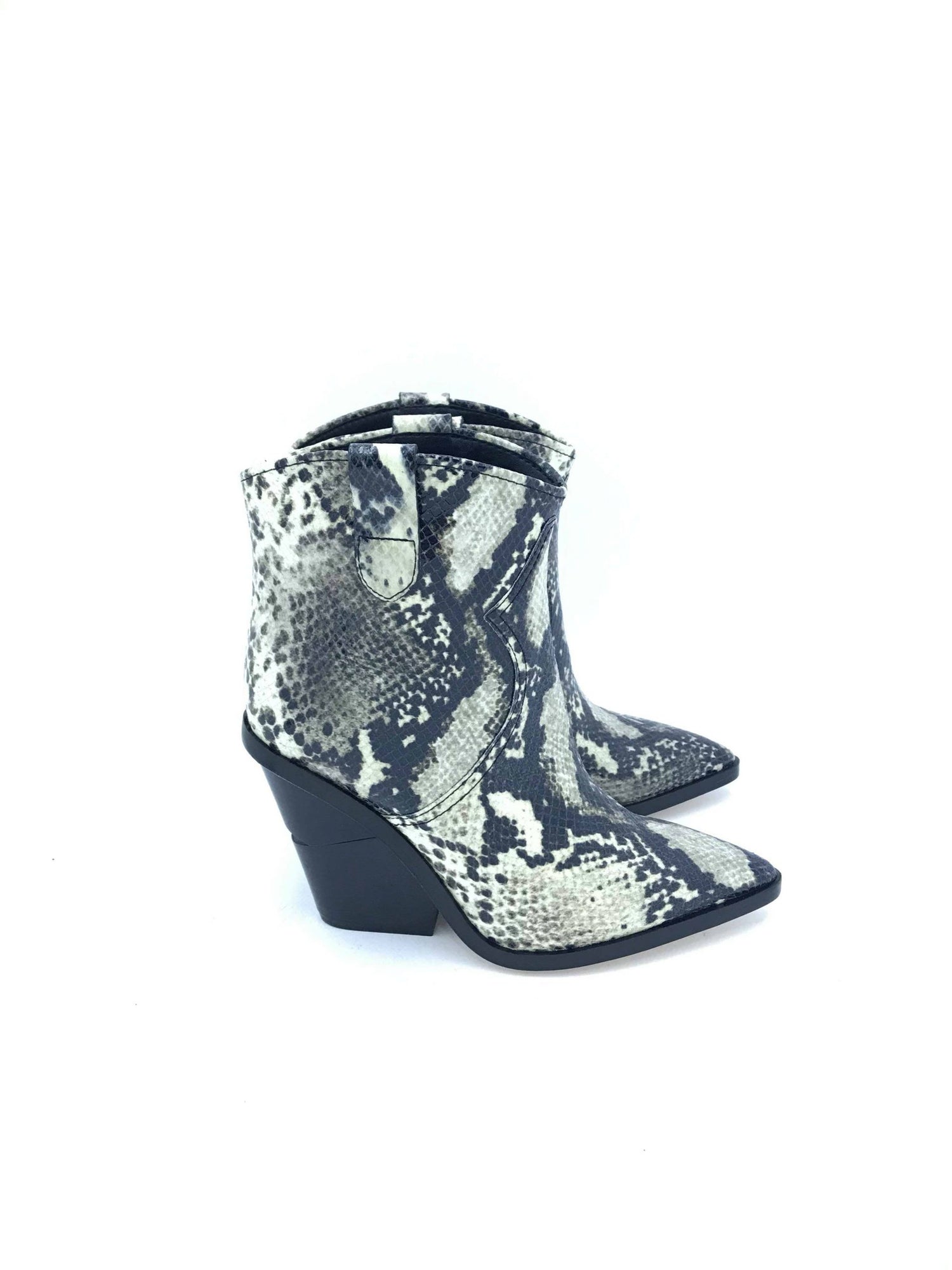 #Studioitalia Camperos Lolita02